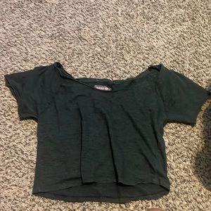 brand is DARI. size medium. color is like a charcoal color.